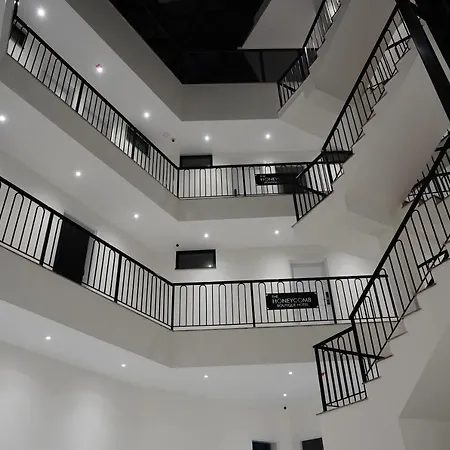 The Honeycomb Boutique ゴーレム