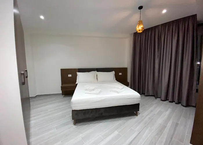 Hotel The Honeycomb Boutique Golem (Tirana)