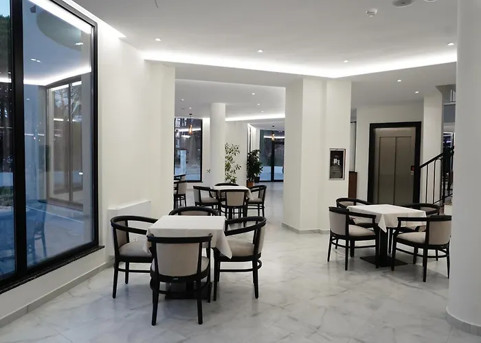 The Honeycomb Boutique 5* Golem (Tirana)