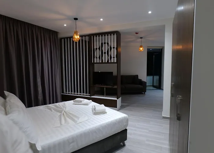 The Honeycomb Boutique 5*