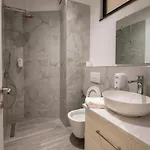 The Honeycomb Boutique 5*