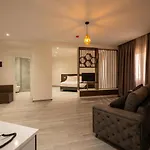 The Honeycomb Boutique 5* غوليم