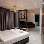 فندق The Honeycomb Boutique غوليم