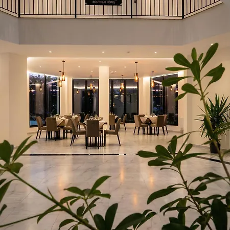 The Honeycomb Boutique فندق 5*
