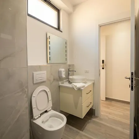 The Honeycomb Boutique 5* غوليم
