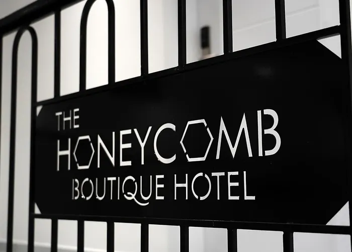 The Honeycomb Boutique 5* Golem (Tirana)