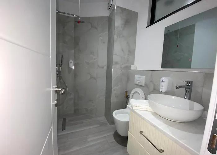 The Honeycomb Boutique 5* Golem (Tirana)