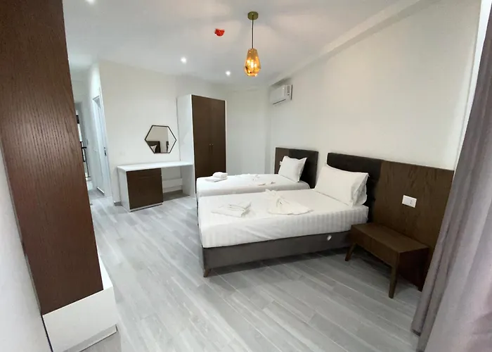 Hotel The Honeycomb Boutique Golem (Tirana)