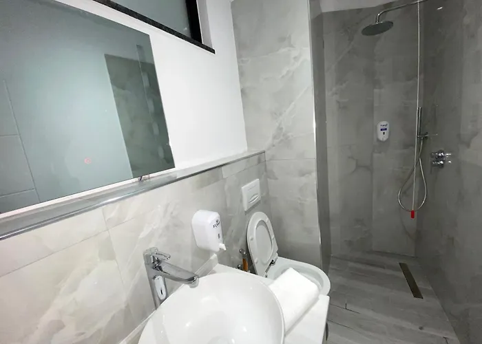 The Honeycomb Boutique 5* Golem (Tirana)