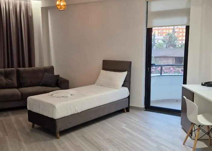 Hotel The Honeycomb Boutique Golem (Tirana)