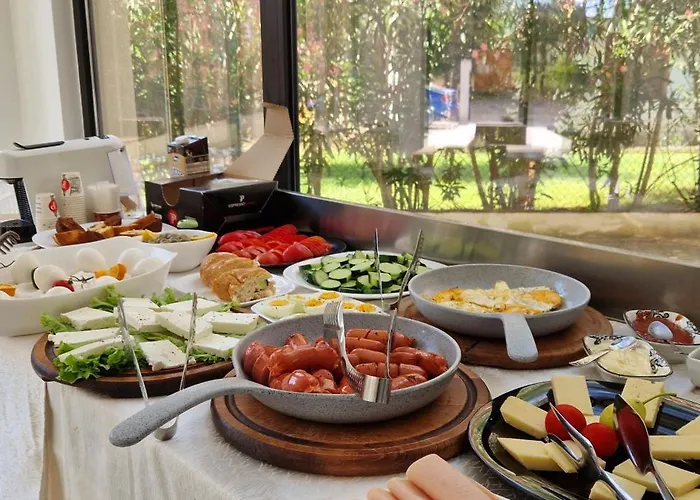 Hotel The Honeycomb Boutique 5*